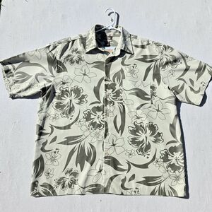 Men's Short-Sleeve Hawaiian Shirt - Olive Floral